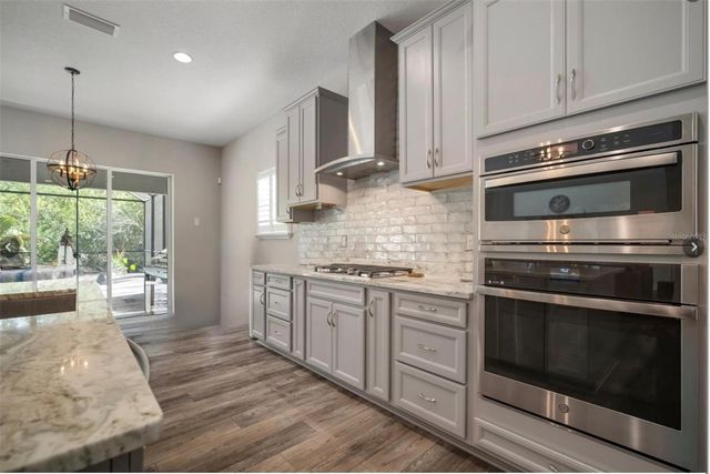 7004 MAINLAND AVENUE, Apollo Beach, FL 33572