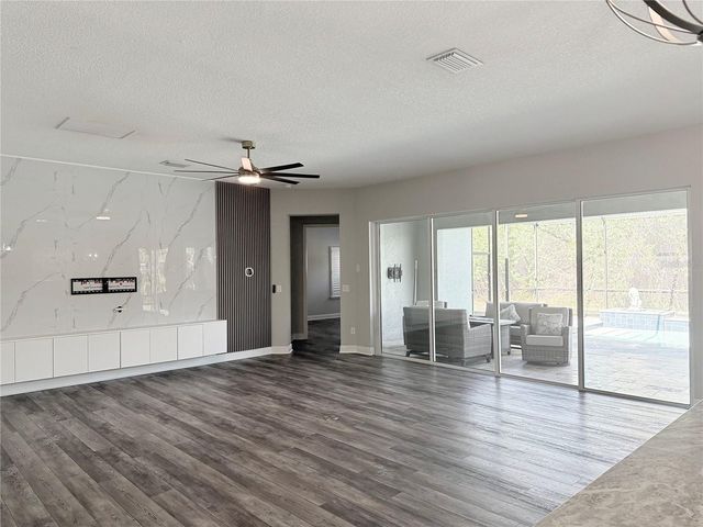 7004 MAINLAND AVENUE, Apollo Beach, FL 33572