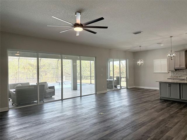 7004 MAINLAND AVENUE, Apollo Beach, FL 33572