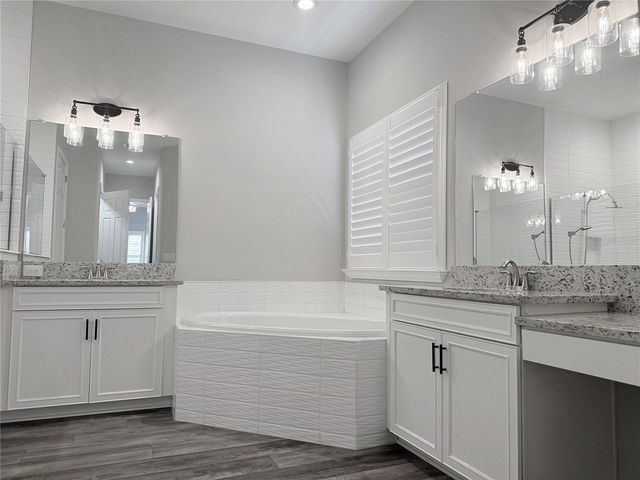 7004 MAINLAND AVENUE, Apollo Beach, FL 33572