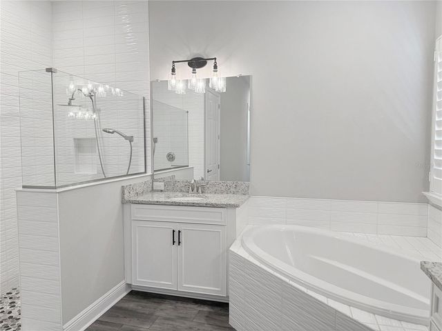 7004 MAINLAND AVENUE, Apollo Beach, FL 33572