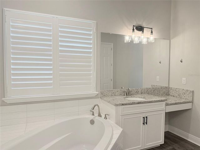 7004 MAINLAND AVENUE, Apollo Beach, FL 33572