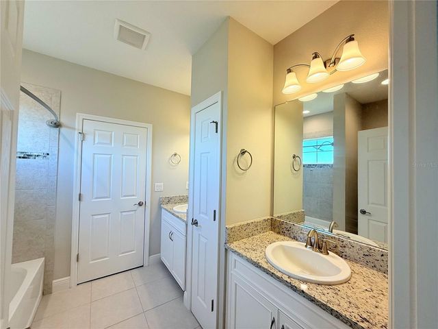 7004 MAINLAND AVENUE, Apollo Beach, FL 33572