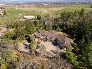4459 Old Stage Road, Central Point, OR 97502