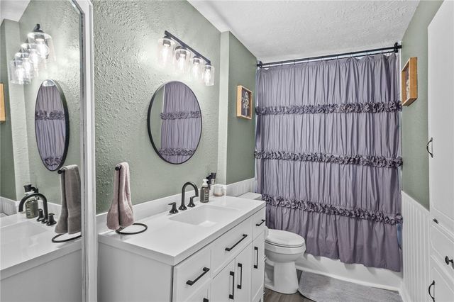 922 Meadowbrook Dr, Corpus Christi, TX 78412