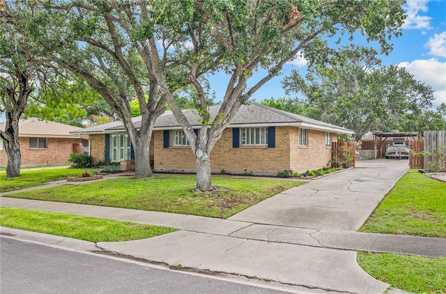 922 Meadowbrook Dr, Corpus Christi, TX 78412