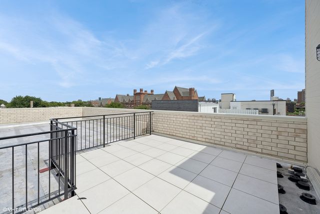 1615 W Irving Park Road 3S, Chicago, IL 60613