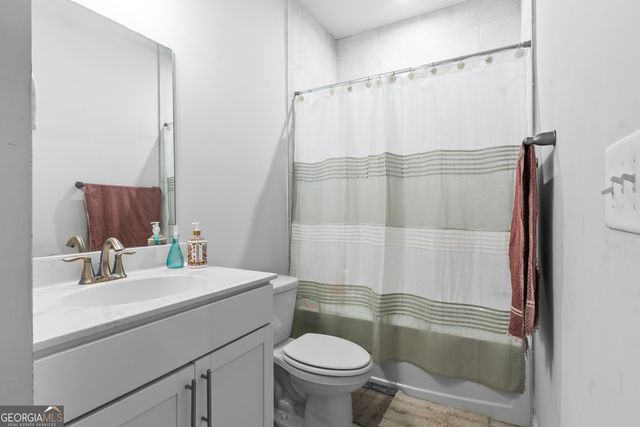 5467 Fountain Head Lane, Auburn, GA 30011