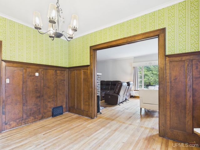 323 Maple Street, Munising, MI 49862