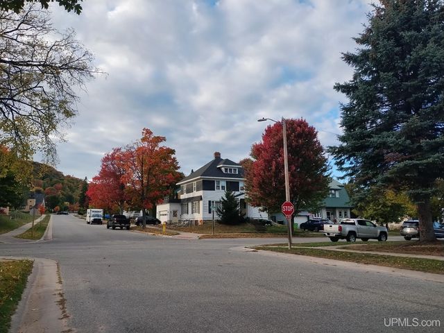 323 Maple Street, Munising, MI 49862