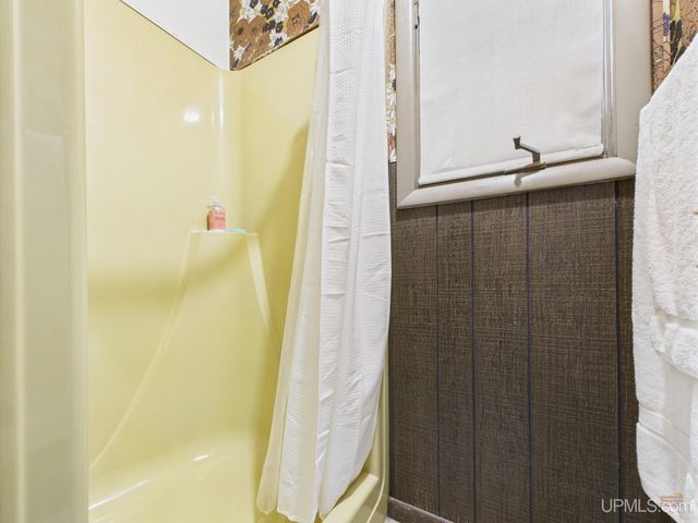 323 Maple Street, Munising, MI 49862