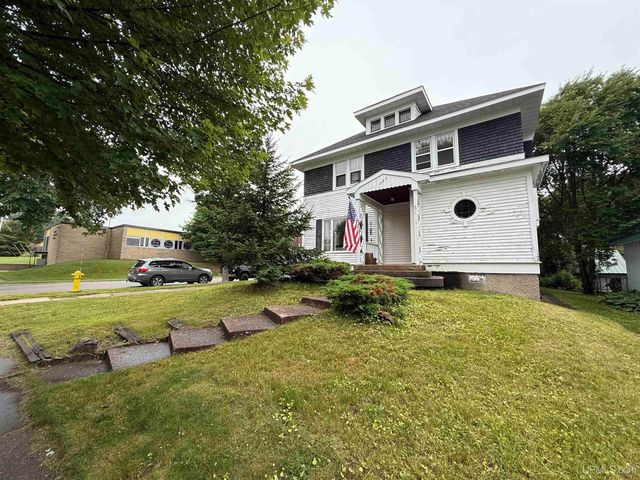 323 Maple Street, Munising, MI 49862