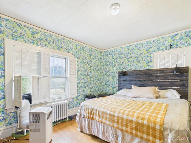 323 Maple Street, Munising, MI 49862