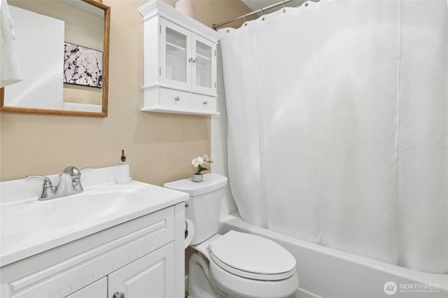 4014 57th Avenue SW, Seattle, WA 98116