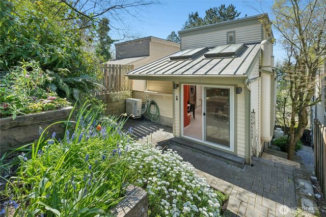 4014 57th Avenue SW, Seattle, WA 98116