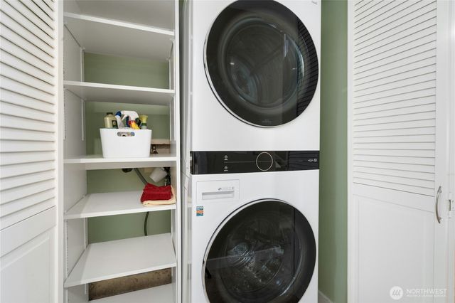 4014 57th Avenue SW, Seattle, WA 98116