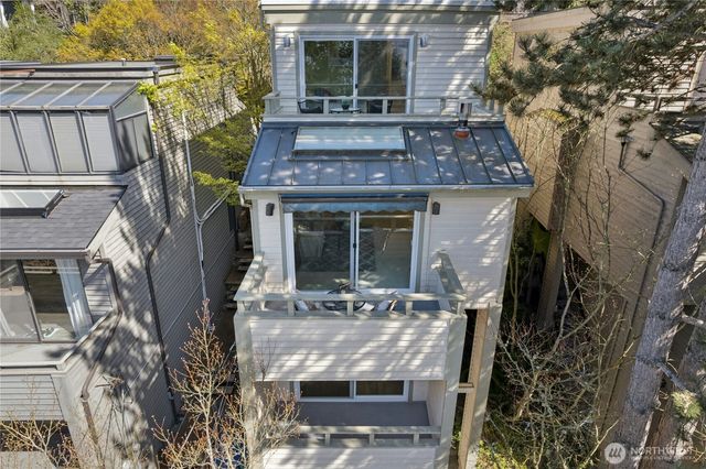 4014 57th Avenue SW, Seattle, WA 98116