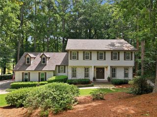 10145 Cresent Hill Lane, Roswell, GA 30076