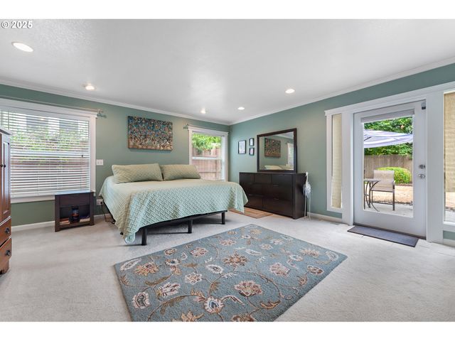 7803 N BERKELEY Ave, Portland, OR 97203