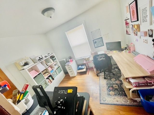 4124 W BARRY Avenue, Chicago, IL 60641