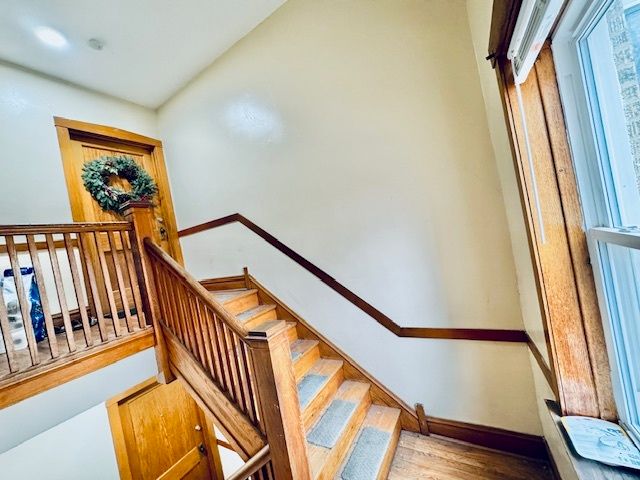 4124 W BARRY Avenue, Chicago, IL 60641