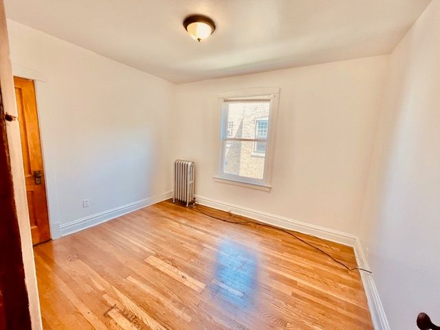 4124 W BARRY Avenue, Chicago, IL 60641