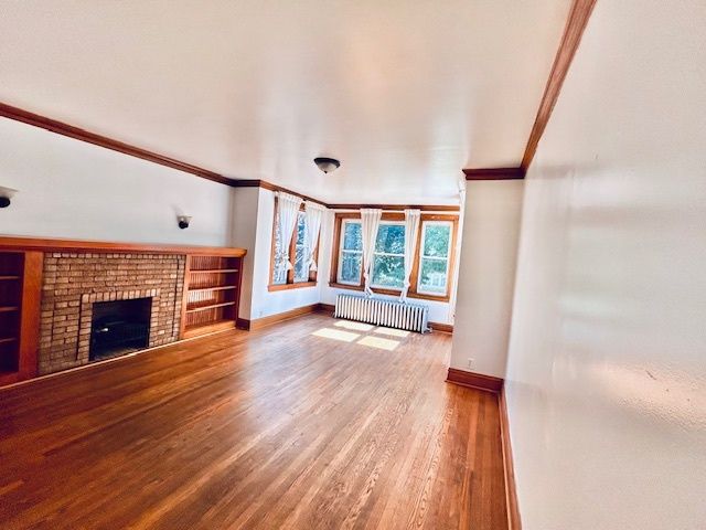 4124 W BARRY Avenue, Chicago, IL 60641