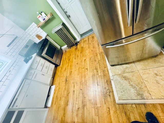4124 W BARRY Avenue, Chicago, IL 60641