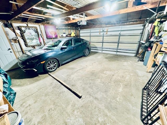 4124 W BARRY Avenue, Chicago, IL 60641
