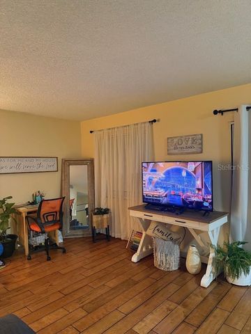 2569 N ALAFAYA TRAIL 136, Orlando, FL 32826