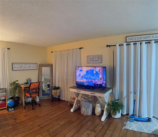 2569 N ALAFAYA TRAIL 136, Orlando, FL 32826