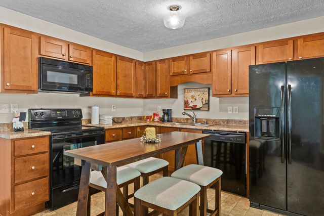 460 Pleasant Valley Road, Morehead, KY 40351