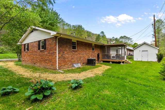 460 Pleasant Valley Road, Morehead, KY 40351