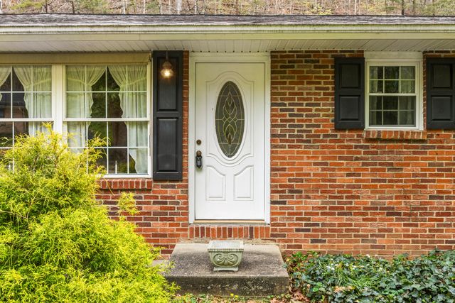 460 Pleasant Valley Road, Morehead, KY 40351