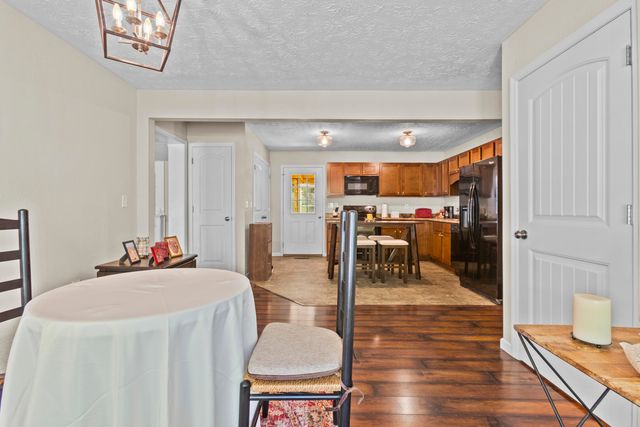 460 Pleasant Valley Road, Morehead, KY 40351