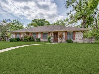 2612 Briarwood Drive, Plano, TX 75074