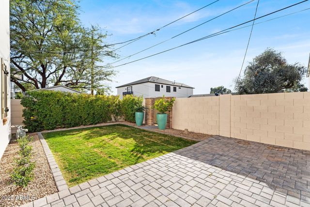 4901 E AMELIA Avenue, Phoenix, AZ 85018