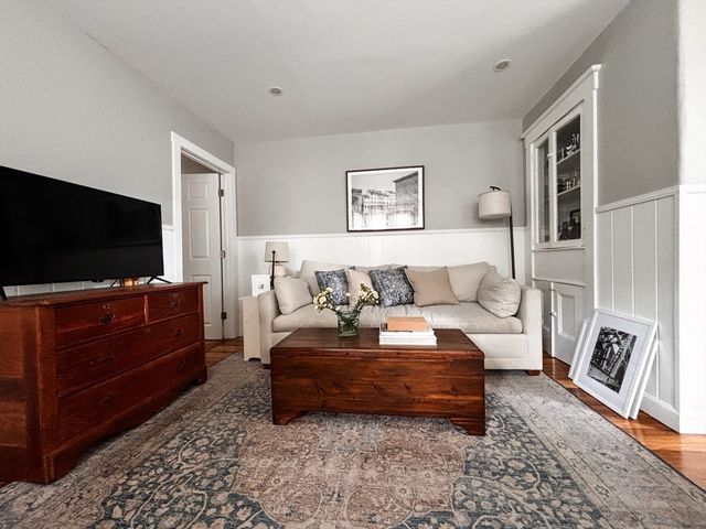 47 Laurel 1, Weymouth, MA 02189