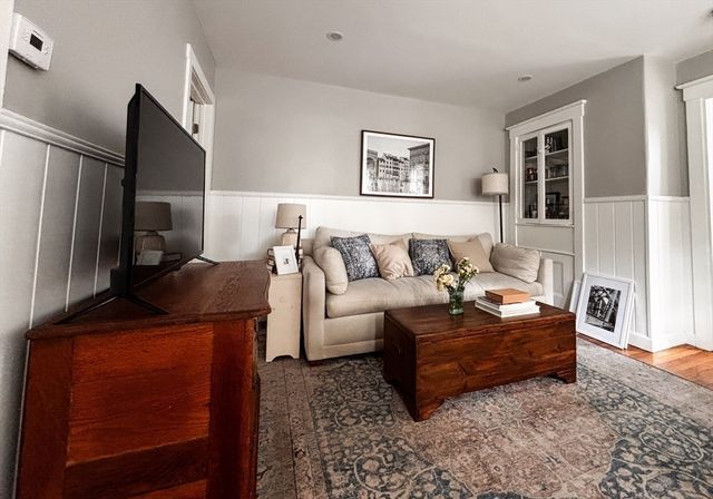 47 Laurel 1, Weymouth, MA 02189