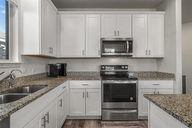 137 Janice RD, Taylor, TX 76574