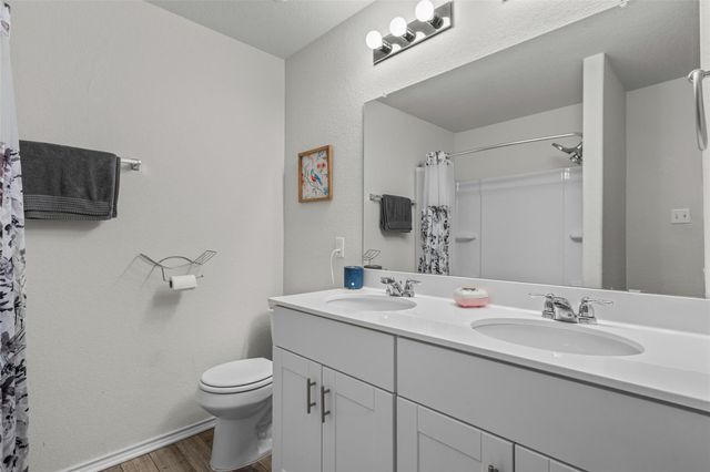 137 Janice RD, Taylor, TX 76574
