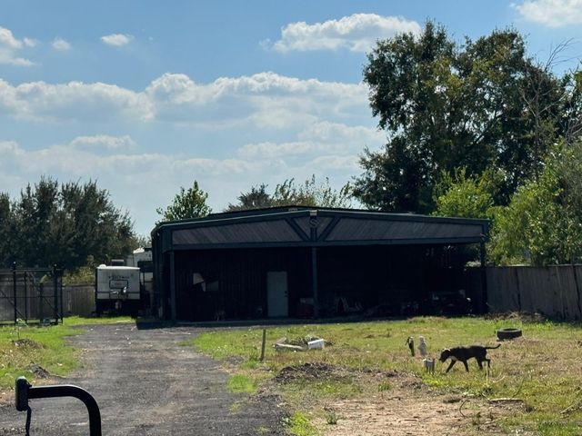 10123 Windsor Lane, Houston, TX 77031