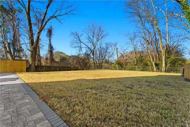 2990 Shallowford NE Road, Atlanta, GA 30341