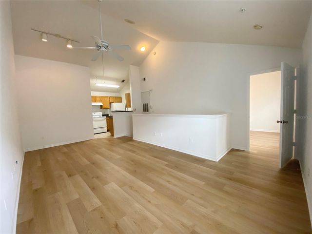 3364 WESTCHESTER SQUARE BOULEVARD 205, Orlando, FL 32835