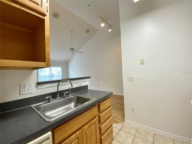 3364 WESTCHESTER SQUARE BOULEVARD 205, Orlando, FL 32835