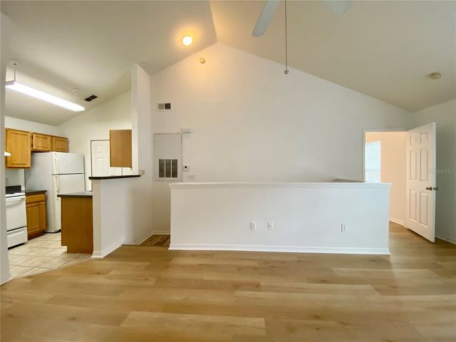 3364 WESTCHESTER SQUARE BOULEVARD 205, Orlando, FL 32835