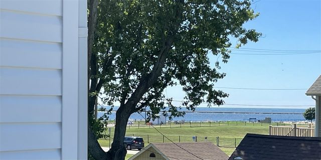 805 W Loomis Street, Ludington, MI 49431