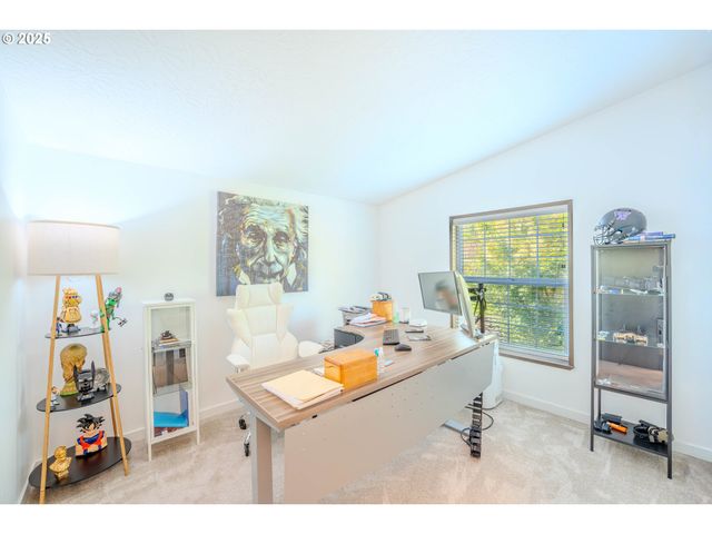 16688 HIGHWAY 99E Ne 54, Woodburn, OR 97071