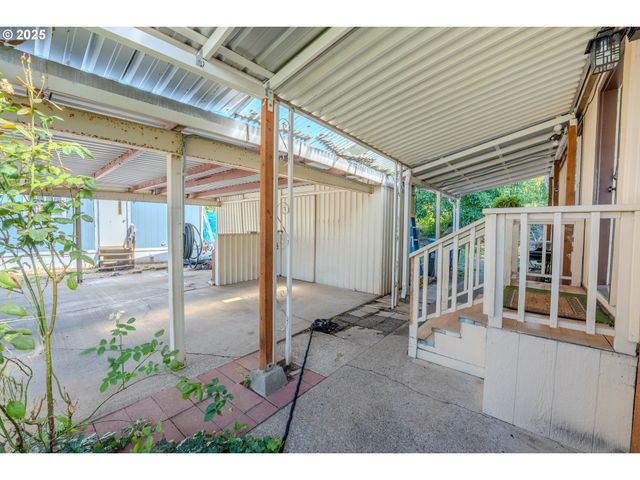 16688 HIGHWAY 99E Ne 54, Woodburn, OR 97071