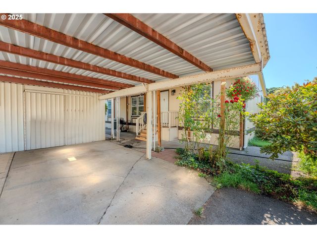 16688 HIGHWAY 99E Ne 54, Woodburn, OR 97071